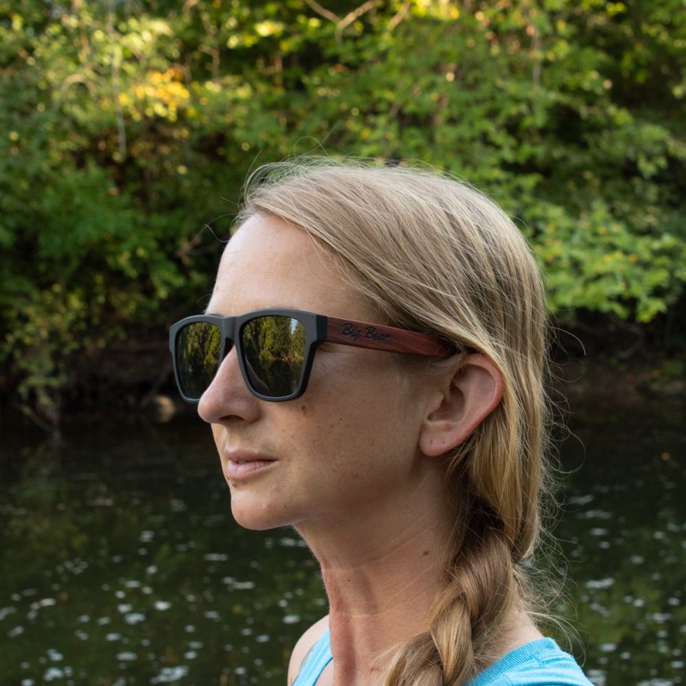 Wood Square Acetate Sunglasses with Green lenses, female model