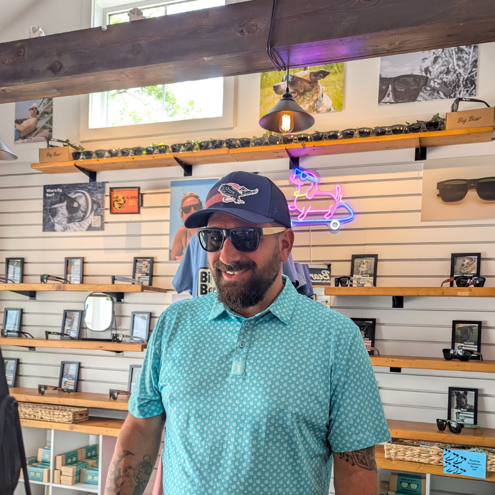 Male wearing sunglasses on instagram