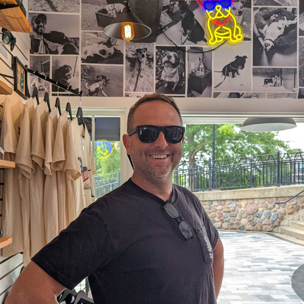 Male wearing sunglasses on instagram